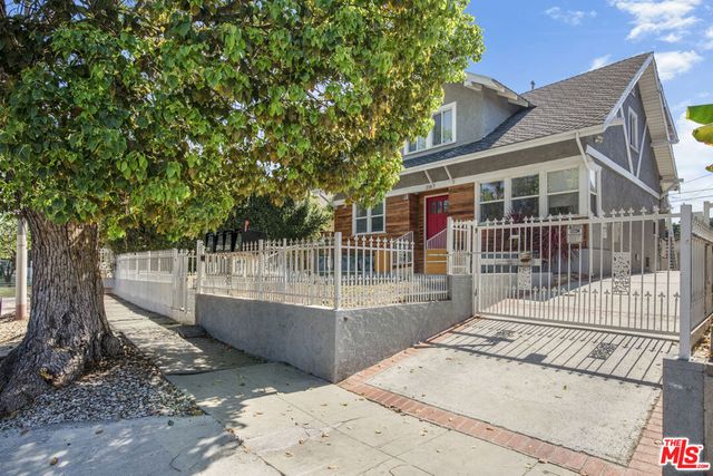 208 N Coronado Street, Los Angeles, CA 90026