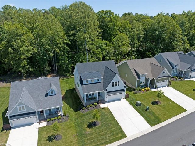 8625 Terroir LN, New Kent, VA 23124