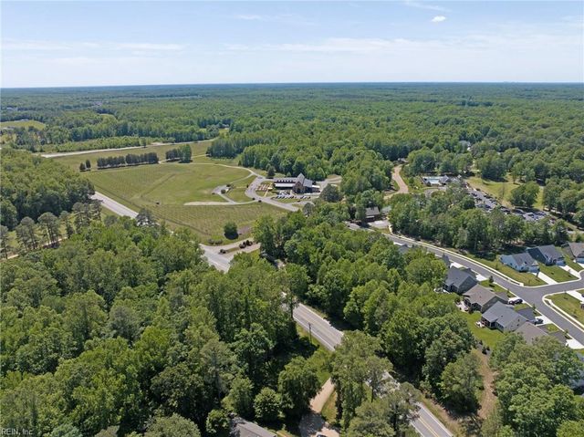 8625 Terroir LN, New Kent, VA 23124