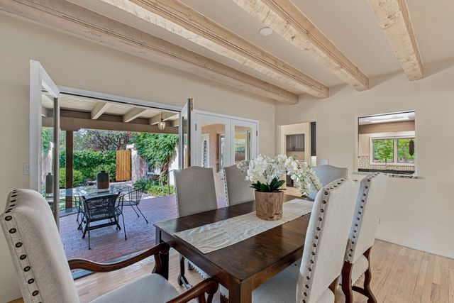 1859 Forest Circle, Santa Fe, NM 87505