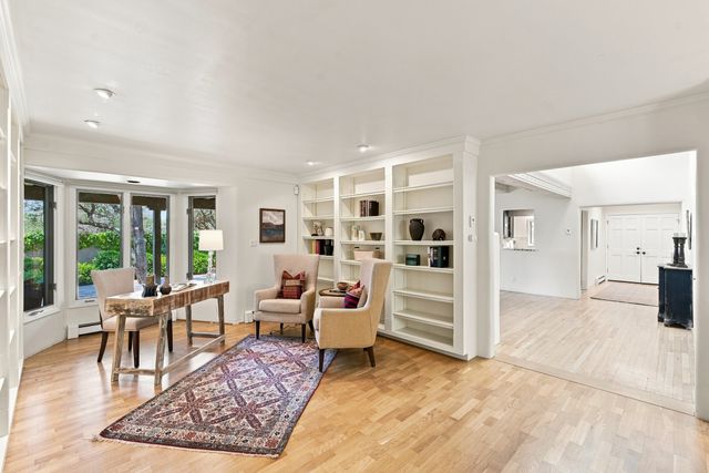1859 Forest Circle, Santa Fe, NM 87505