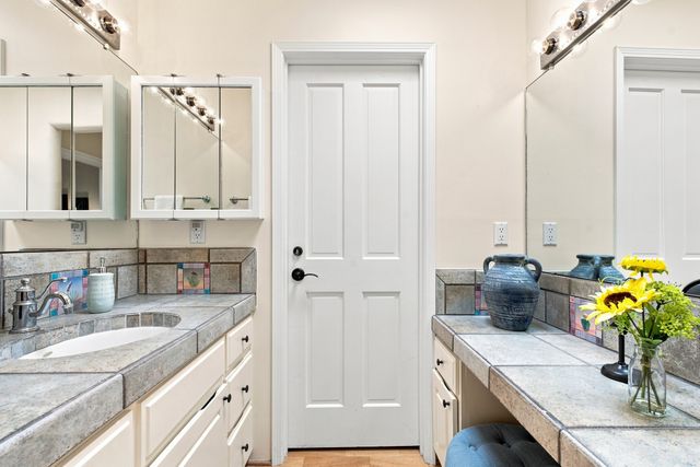 1859 Forest Circle, Santa Fe, NM 87505