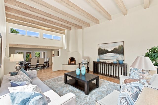 1859 Forest Circle, Santa Fe, NM 87505