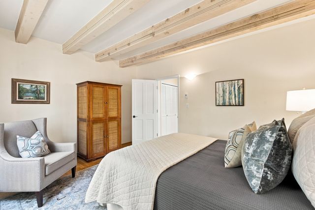 1859 Forest Circle, Santa Fe, NM 87505