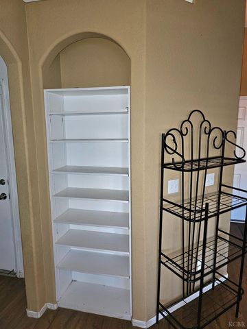 440 Pepper Drive, Hanford, CA 93230