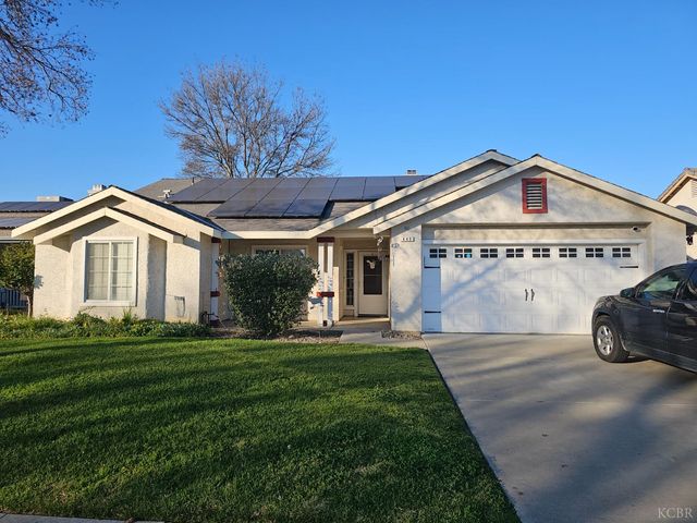 440 Pepper Drive, Hanford, CA 93230