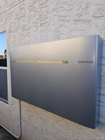 440 Pepper Drive, Hanford, CA 93230