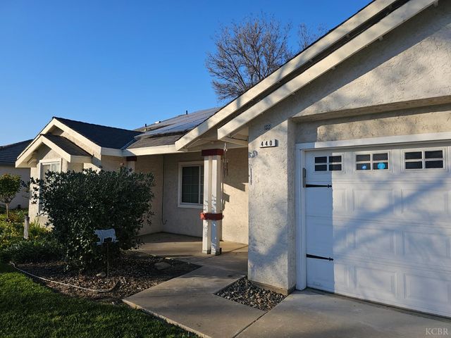 440 Pepper Drive, Hanford, CA 93230
