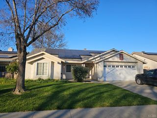 440 Pepper Drive, Hanford, CA 93230