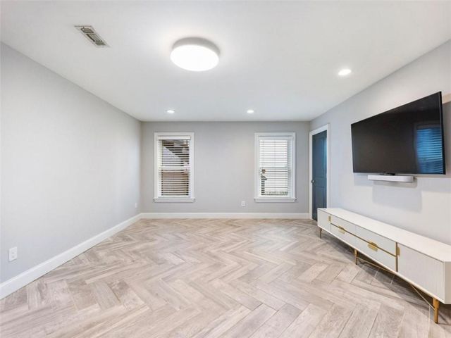 378 Bill Kennedy Way, Atlanta, GA 30316