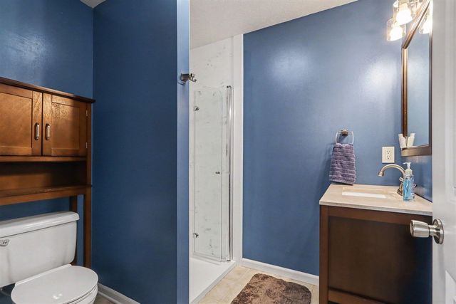 1073 Barnwood Drive, Wayland, MI 49348