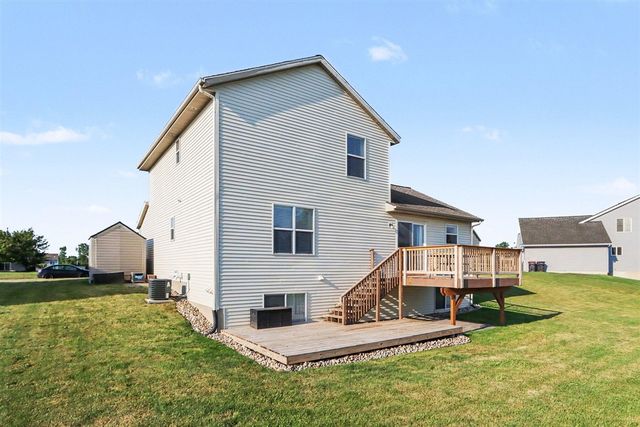 1073 Barnwood Drive, Wayland, MI 49348