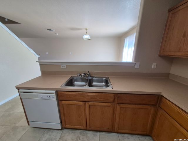 3954 Key West Way, Converse, TX 78109