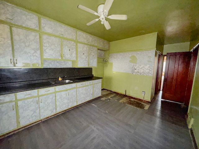 6753 S Laflin Street, Chicago, IL 60636