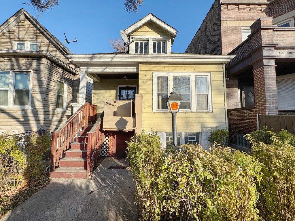 6753 S Laflin Street, Chicago, IL 60636