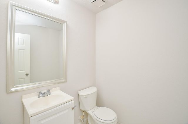 11818 Spring Grove Dr, Houston, TX 77099