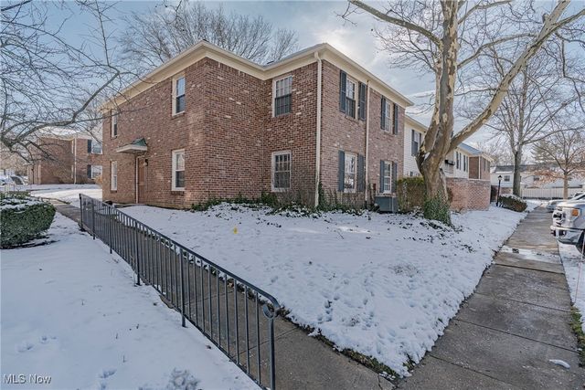 25 Berkshire Court 3A, Akron, OH 44313