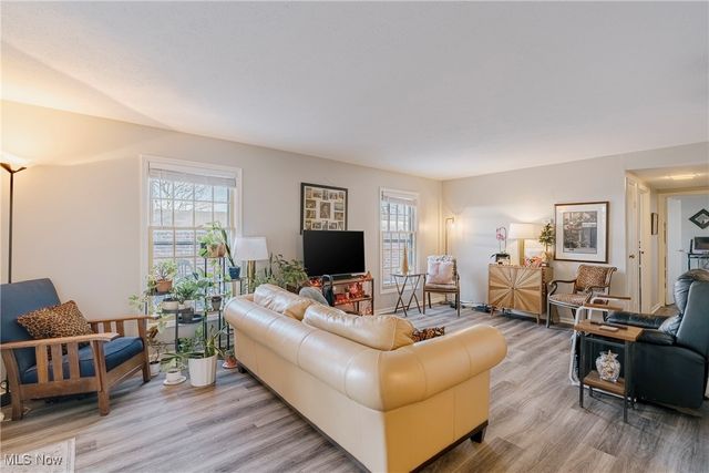 25 Berkshire Court 3A, Akron, OH 44313