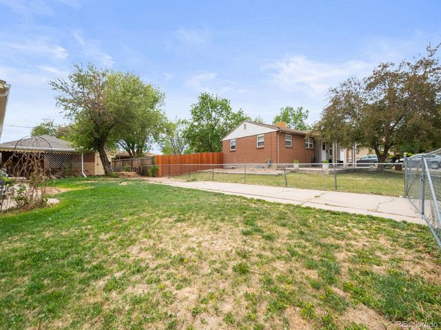 2161 Meadowbrook Drive, Denver, CO 80221