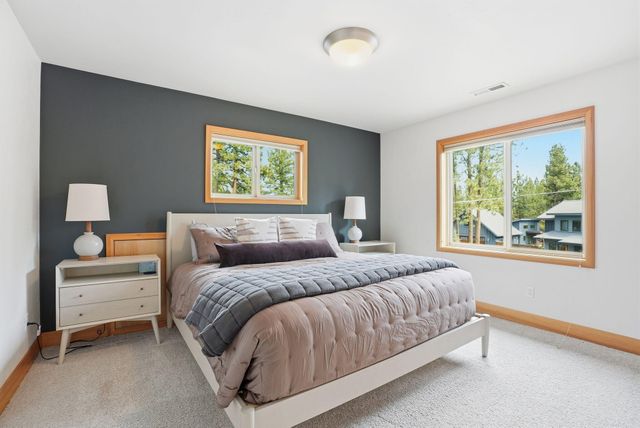 19536 E Campbell Road, Bend, OR 97702
