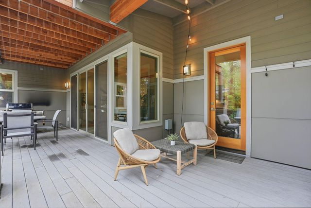 19536 E Campbell Road, Bend, OR 97702