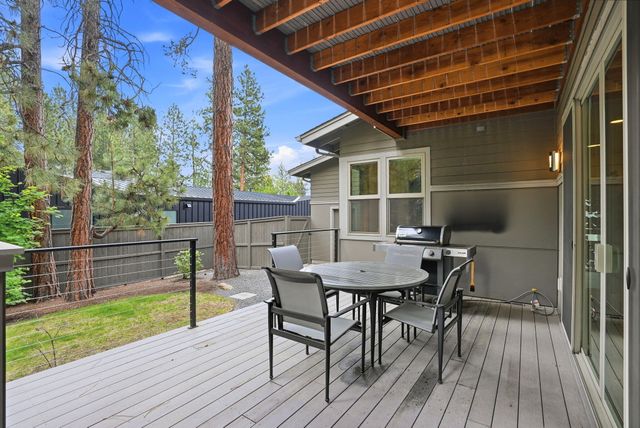19536 E Campbell Road, Bend, OR 97702