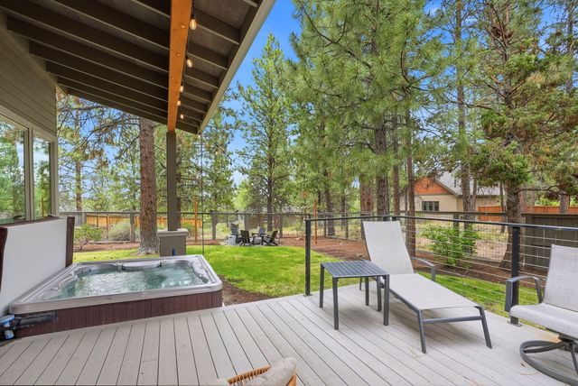 19536 E Campbell Road, Bend, OR 97702