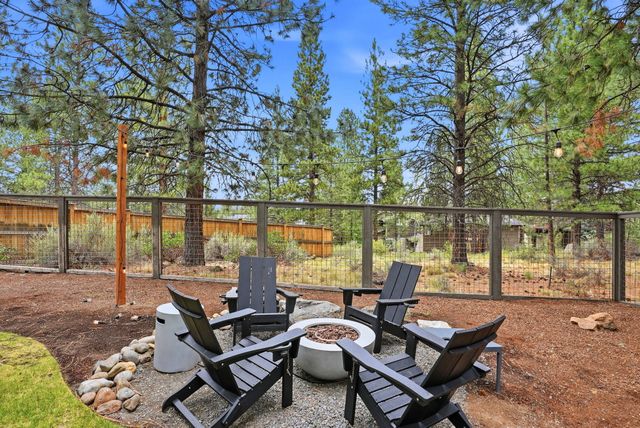 19536 E Campbell Road, Bend, OR 97702