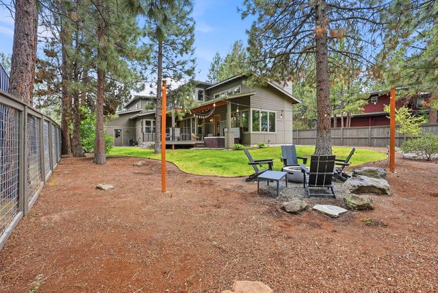 19536 E Campbell Road, Bend, OR 97702