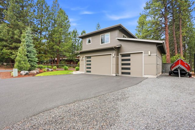 19536 E Campbell Road, Bend, OR 97702