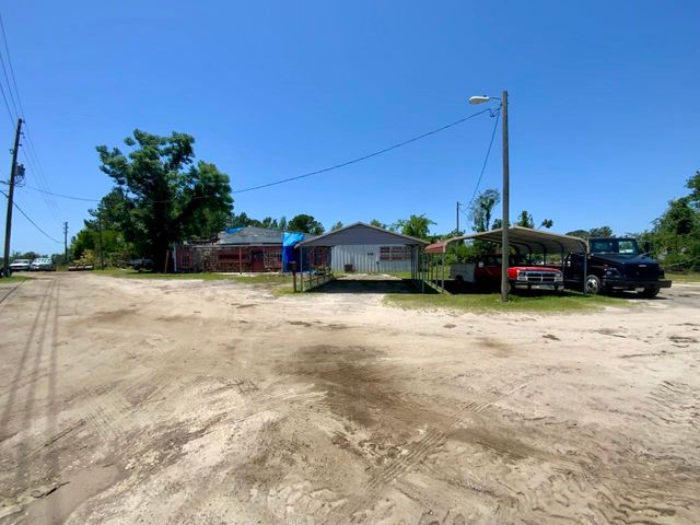 1638 SW SR 14, Madison, FL 32340