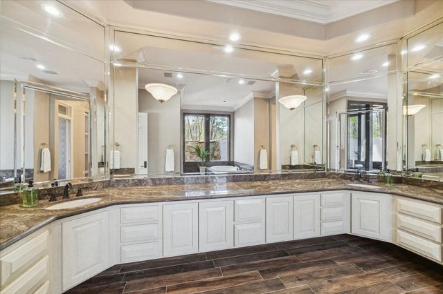 31 Enchanted Woods Drive, Kingwood, TX 77339