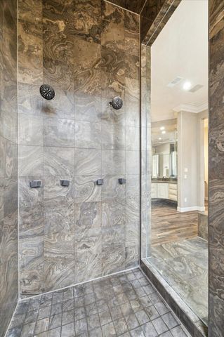 31 Enchanted Woods Drive, Kingwood, TX 77339