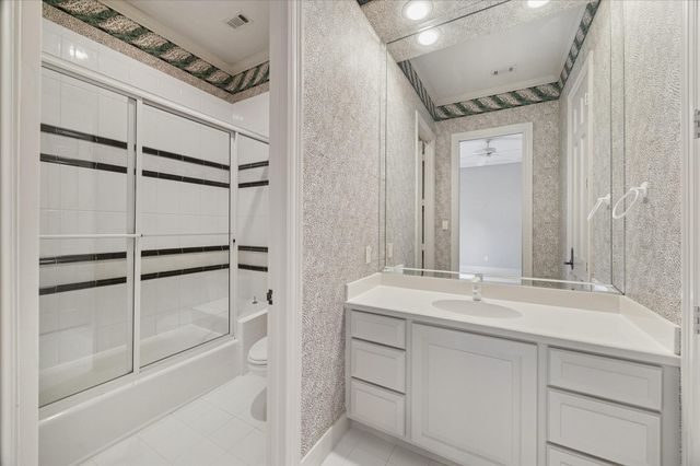 31 Enchanted Woods Drive, Kingwood, TX 77339