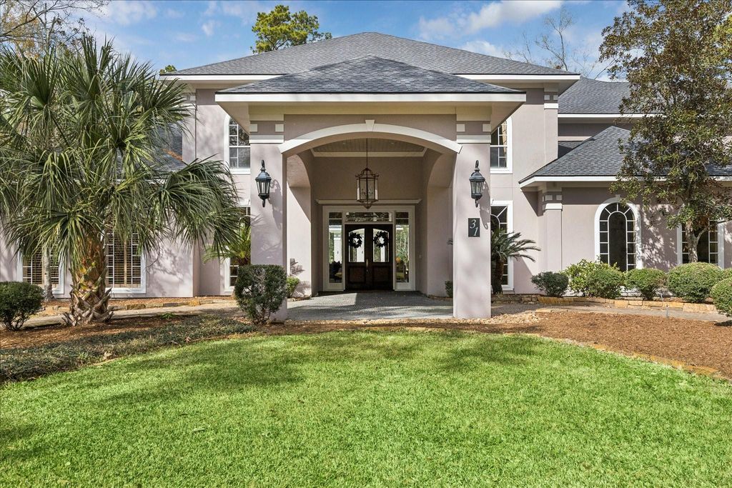 31 Enchanted Woods Drive, Kingwood, TX 77339