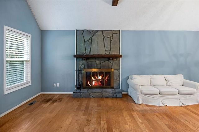 5825 Stonehaven NW Drive, Kennesaw, GA 30152
