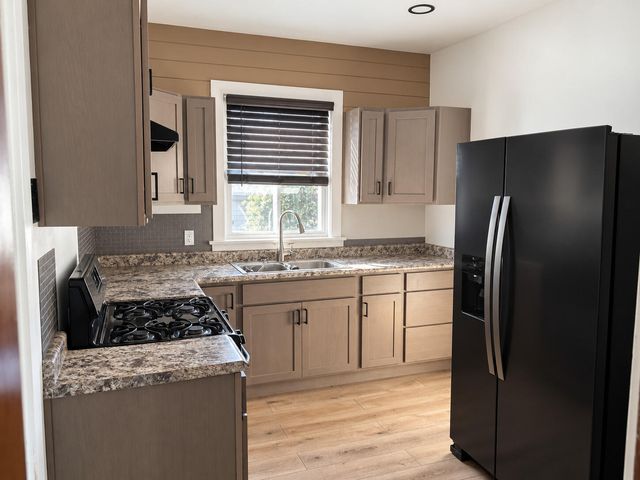 215 Brown Street Se, City Of Grand Rapids, MI 49507
