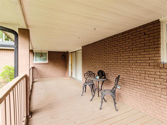 2210 17TH Street, Lake Charles, LA 70601