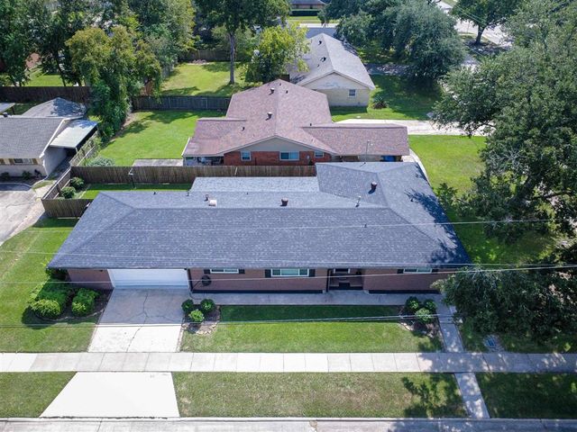2210 17TH Street, Lake Charles, LA 70601
