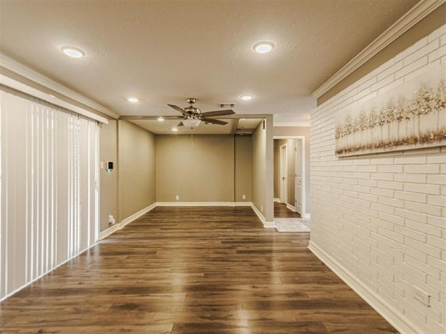 2210 17TH Street, Lake Charles, LA 70601