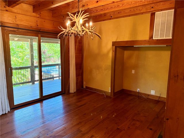 463 County Road 2281, Eureka Springs, AR 72631