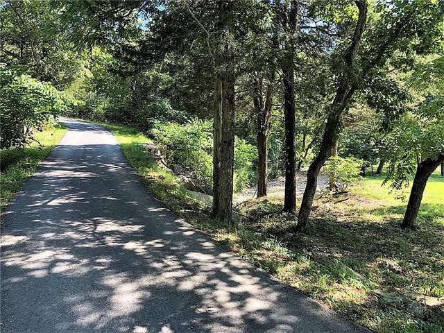 463 County Road 2281, Eureka Springs, AR 72631
