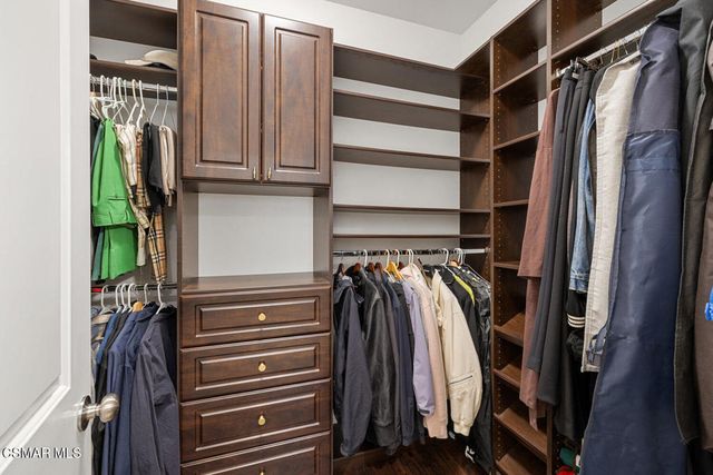 11401 Beechnut Street, Ventura, CA 93004