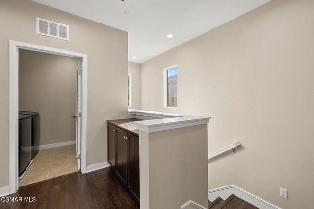 11401 Beechnut Street, Ventura, CA 93004