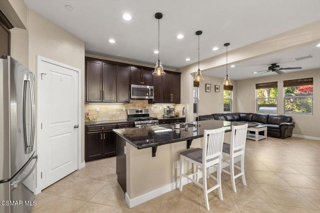 11401 Beechnut Street, Ventura, CA 93004