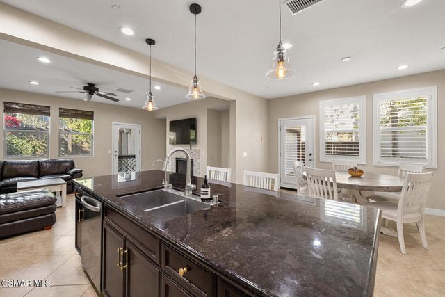 11401 Beechnut Street, Ventura, CA 93004