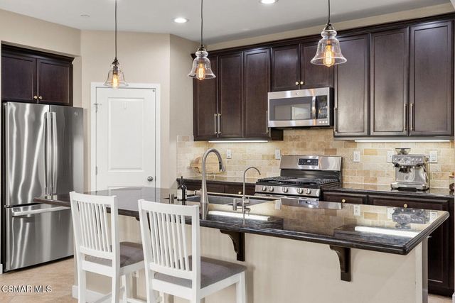 11401 Beechnut Street, Ventura, CA 93004