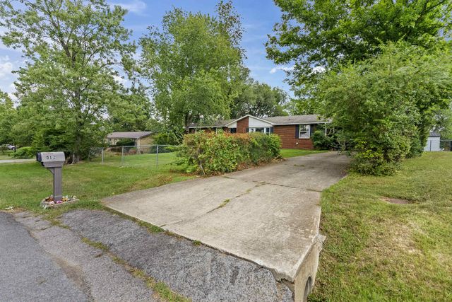 513 Aurelia Lynn Dr, Clarksville, TN 37042