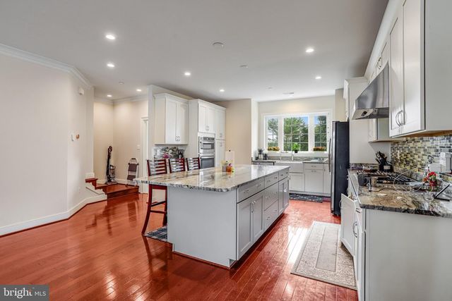 9064 KNOTT LN, Frederick, MD 21704