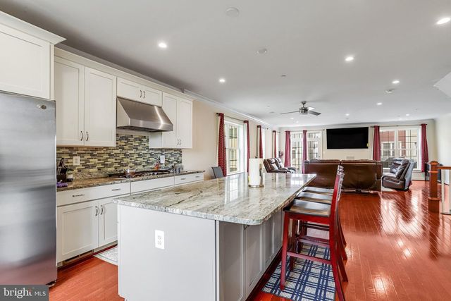 9064 KNOTT LN, Frederick, MD 21704